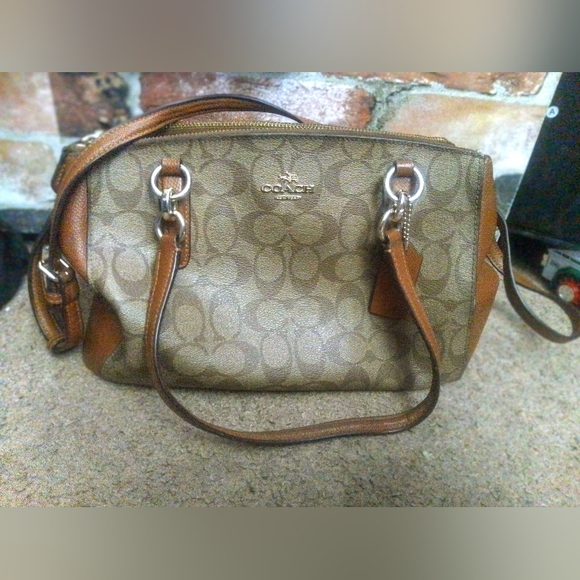 Coach purse-comes with matching wallet for free! - Picture 2 of 6